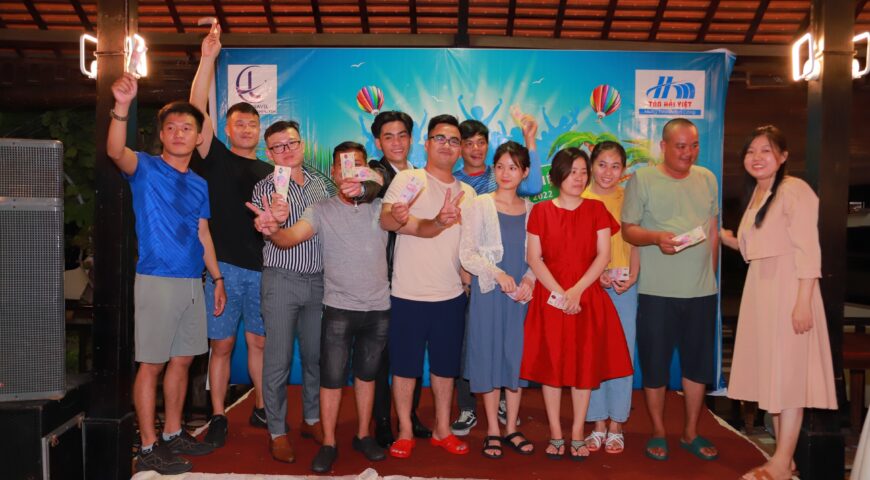 NHìn lại teambuilding 2022